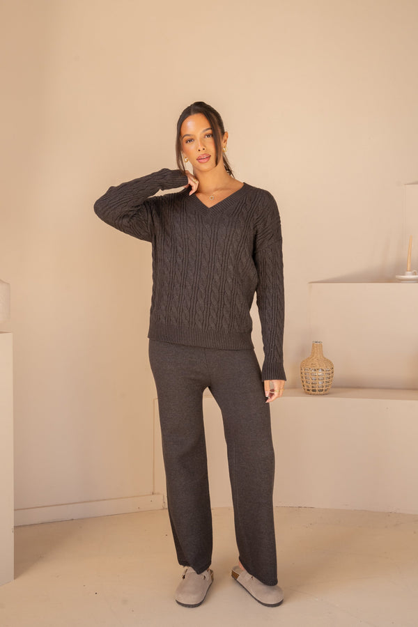 V Neck Cable Knit Full Set - Charcoal