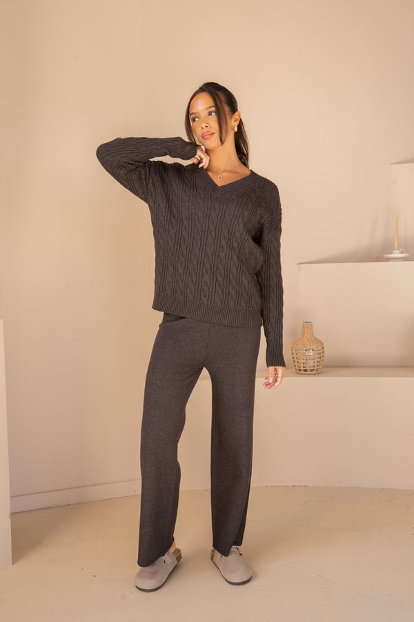 V Neck Cable Knit Full Set - Charcoal