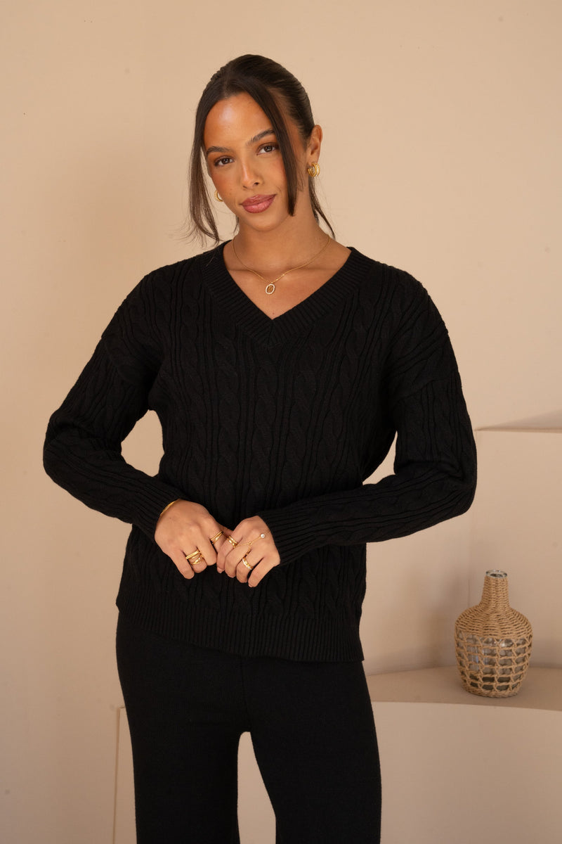 V Neck Cable Knit Full Set - Black