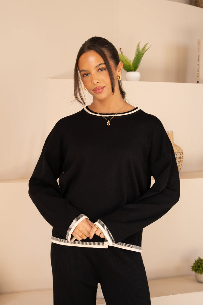 Knitted Contrast Hem Crew Neck Full Set - Black