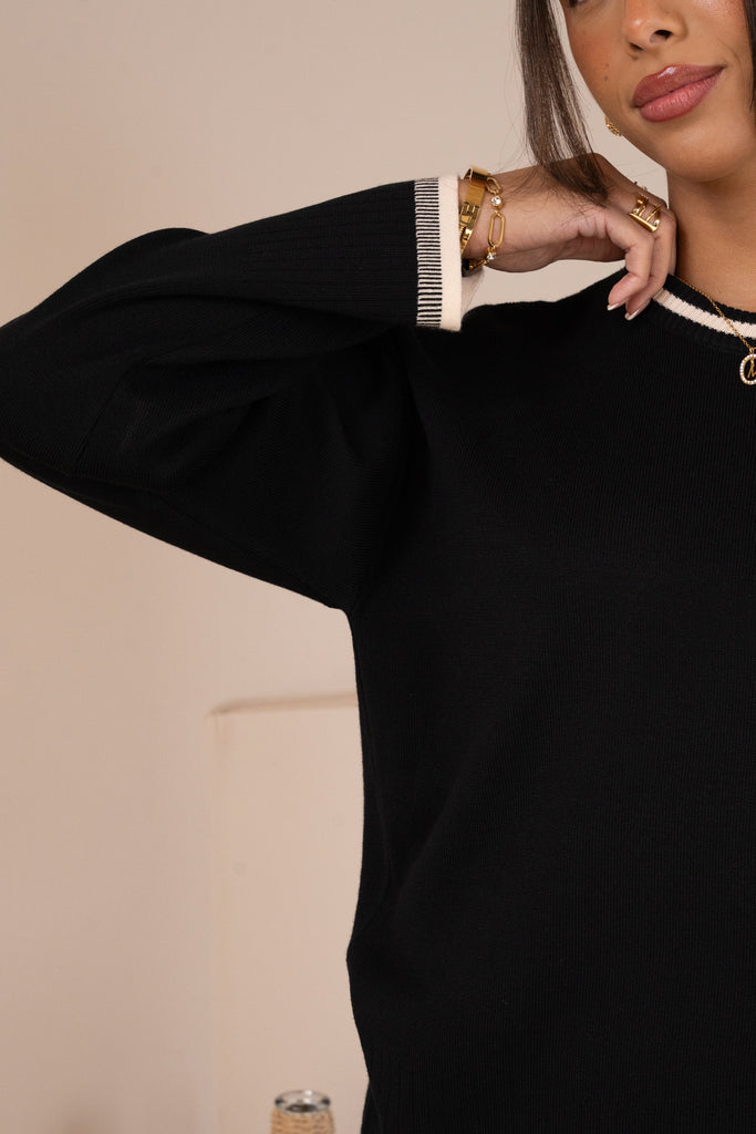 Knitted Contrast Hem Crew Neck Full Set - Black
